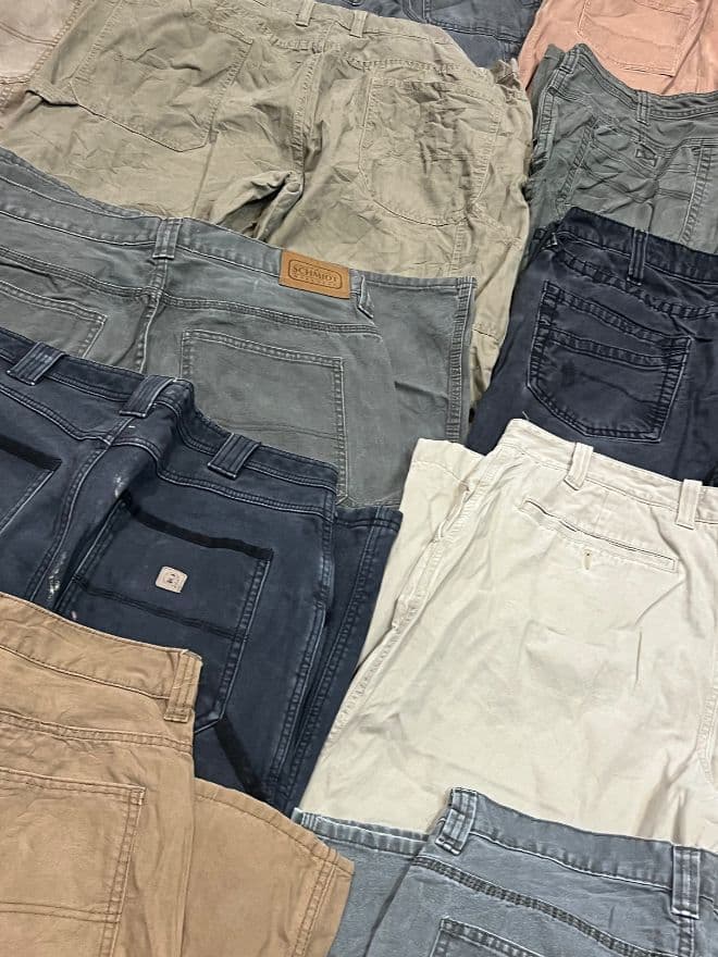 BUNDLE OF VINTAGE NON-BRANDED CARPENTER PANTS  — image 2 of 4
