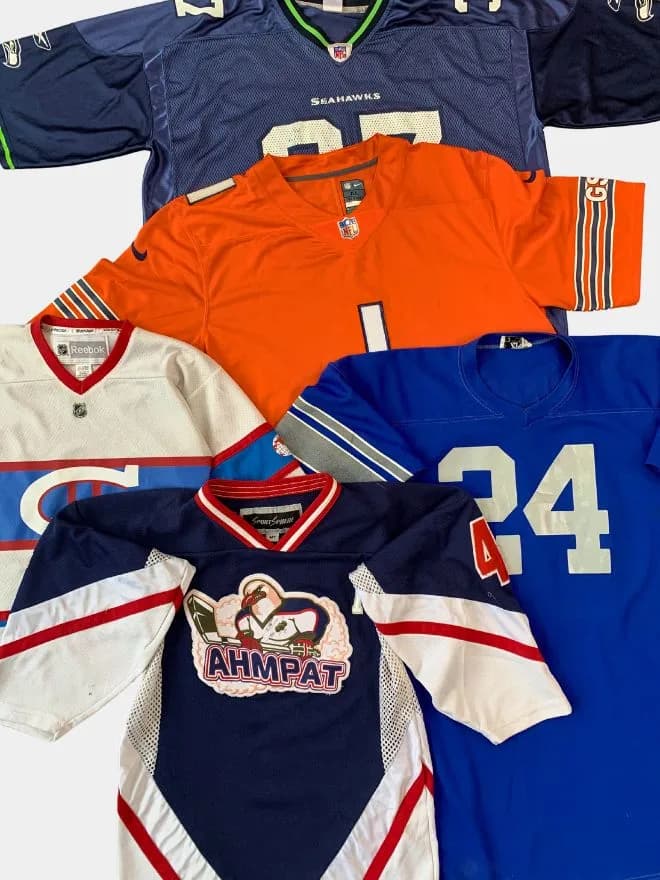 BUNDLE OF Vintage Sports Jerseys  — image 2 of 8
