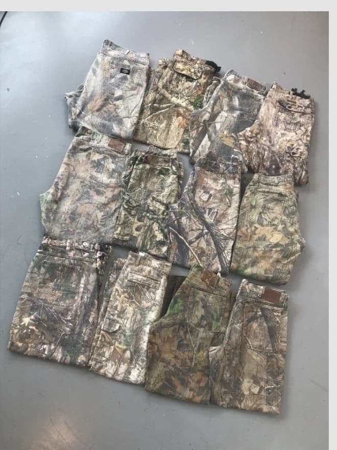 BUNDLE OF 10 VINTAGE RARE REALTREE CAMO CARGOS AND DENIM  alternate