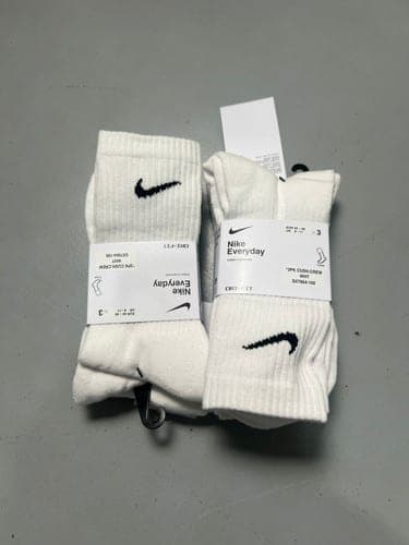 Bundle of Nike Everyday Cushioned Crew Socks – Black & White (Multipack) Deadstock  — image 3 of 3